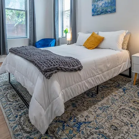Prime Otr, 3 Lux Queen Beds, Two 55In Tvs, Steps To Tql, Findlay Market, Light Rail, Fast Wifi Cincinnati Exterior photo