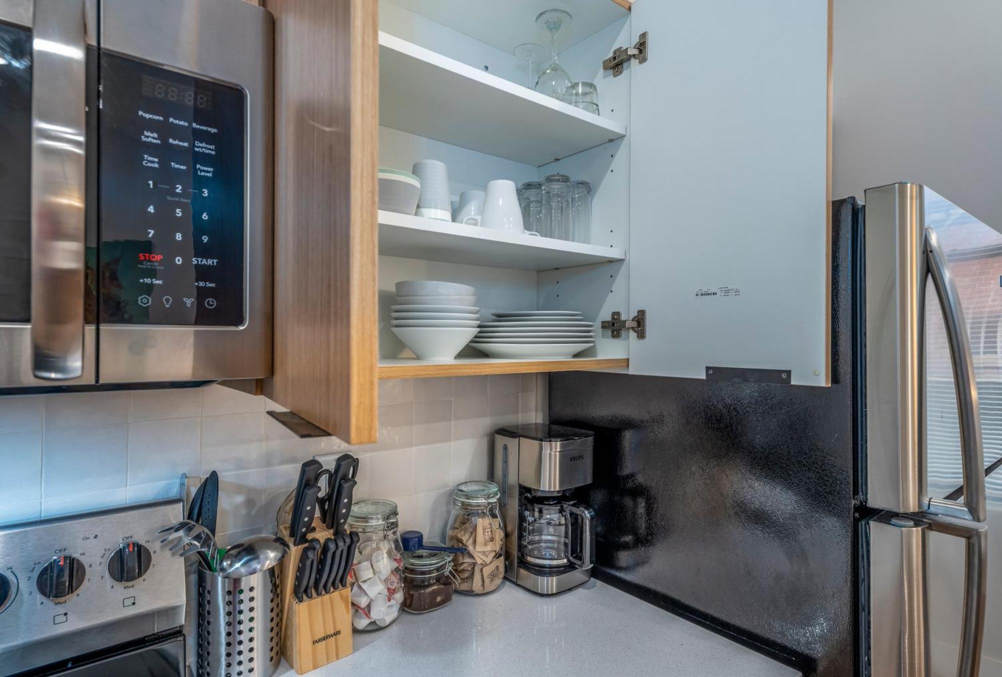 Prime Otr, 3 Lux Queen Beds, Two 55in Tvs, Steps To Tql, Findlay Market, Light Rail, Fast Wifi